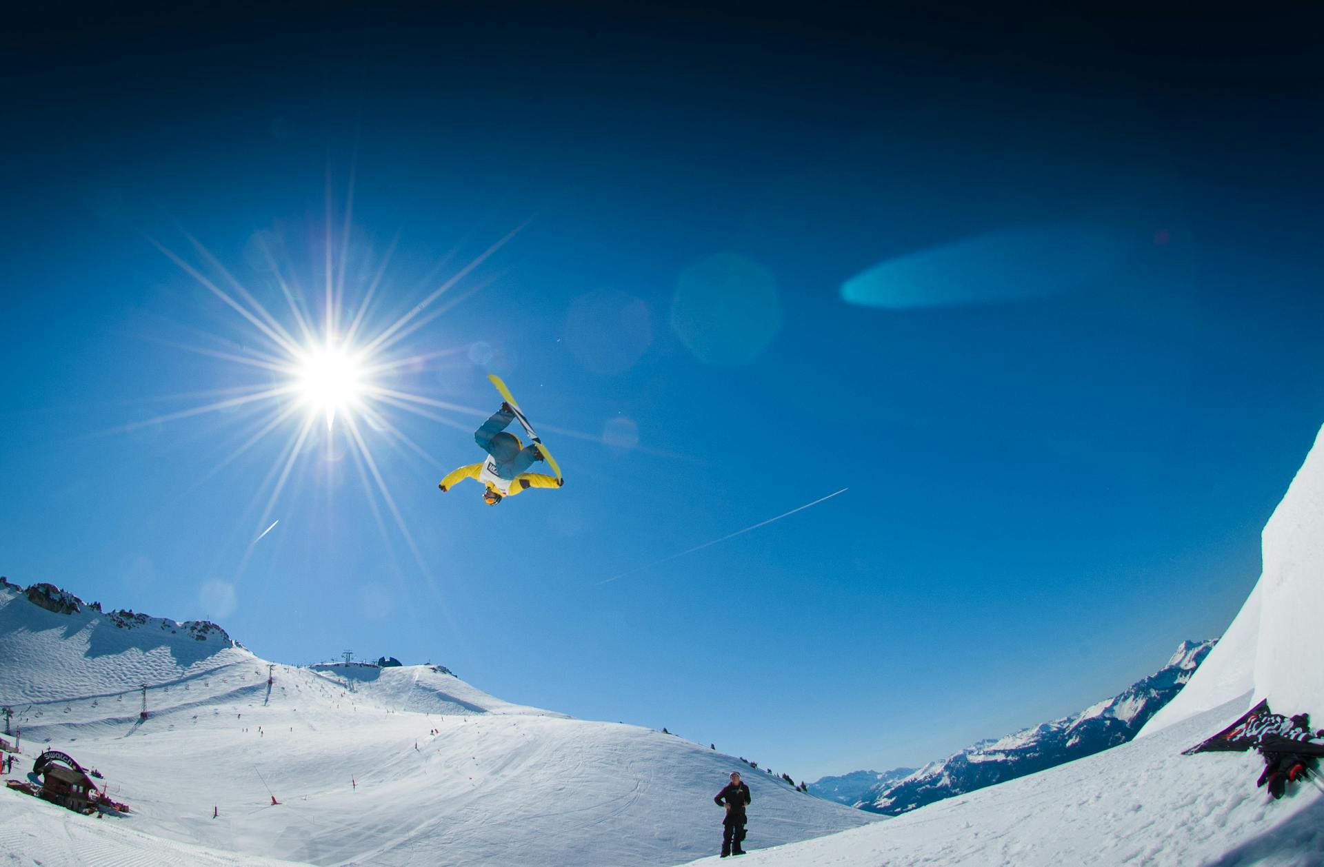 Read more about the article How Many Calories Does Snowboarding Burn? The Guide